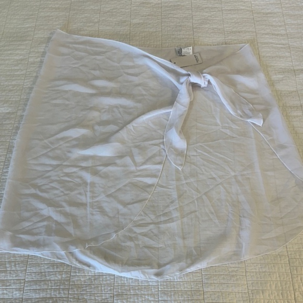 White Sheer tie waist Beach cover up Large